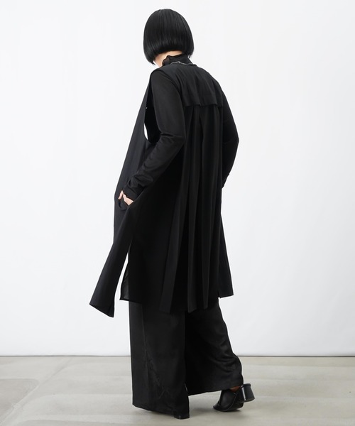 LUCA/LADY LUCK LUCA(ルカ/レディラックルカ)の「LC/LLL バックシアーベスト/バックプリーツベスト(ベスト・レディース・ブラック/ベージュ・FREE)」の7枚目の写真
