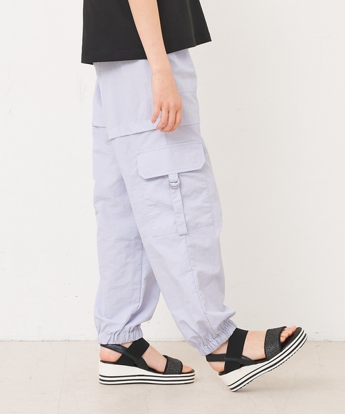 coca（coca）（コカ）の「キッズ　ライトワッシャーナイロンカーゴパンツ（カーゴパンツ・キッズ・ブラック/ラベンダー・150/120/130/140）」の4枚目の写真