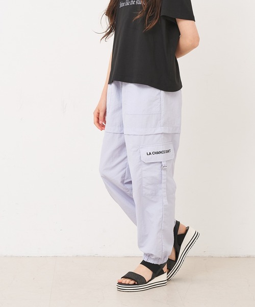 coca（coca）（コカ）の「キッズ　ライトワッシャーナイロンカーゴパンツ（カーゴパンツ・キッズ・ブラック/ラベンダー・150/120/130/140）」の6枚目の写真