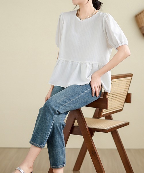 LUCPY（ラクピー）の「バックリボンペプラムブラウス（シャツ/ブラウス・レディース・ホワイト/グリーン・MEDIUM/LARGE/X-LARGE/XX-LARGE）」の4枚目の写真