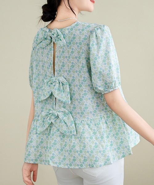 LUCPY（ラクピー）の「バックリボンペプラムブラウス（シャツ/ブラウス・レディース・ホワイト/グリーン・MEDIUM/LARGE/X-LARGE/XX-LARGE）」の6枚目の写真
