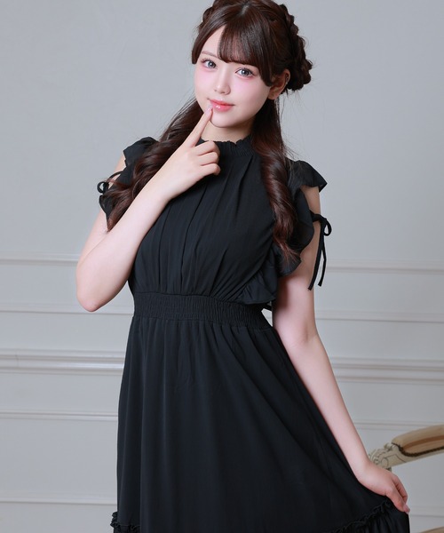 Anely(アネリー)の「リボン フリル ショルダー ティアード ロング ワンピース(ワンピース・レディース・グレー/ブラック/アイボリー・FREE)」の11枚目の写真