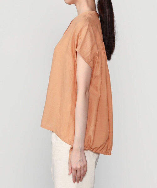 nicholson&nicholson(ニコルソンアンドニコルソン)の「nicholson & nicholson |〈別注〉フレンチスリーブ ブラウス WOMEN(シャツ/ブラウス・レディース・ピンク/ネイビー/ブルー系その他/ベージュ・38)」の7枚目の写真