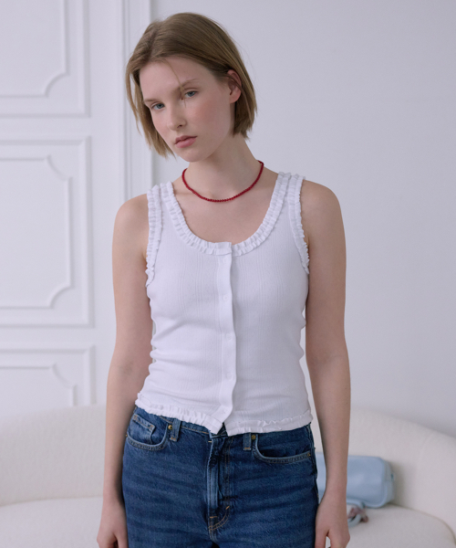 AFTERHOURS(アフターアワーズ)の「FRILL BUTTON SLEEVELESS TOP (WHITE)(Tシャツ/カットソー・レディース・ホワイト・FREE)」の5枚目の写真