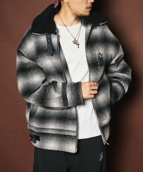 Subciety(サブサエティ)の「Ombre check B-3 jkt(ムートンコート・メンズ・ブラウン/ブラック・SMALL/MEDIUM/LARGE/X-LARGE)」の1枚目の写真
