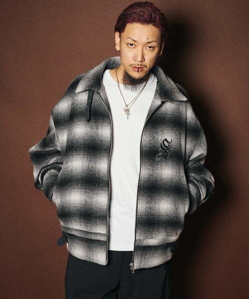Subciety(サブサエティ)の「Ombre check B-3 jkt(ムートンコート・メンズ・ブラウン/ブラック・SMALL/MEDIUM/LARGE/X-LARGE)」の9枚目の写真