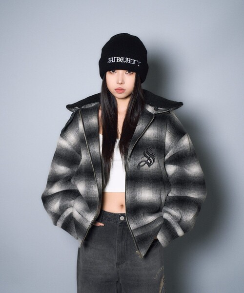 Subciety(サブサエティ)の「Ombre check B-3 jkt(ムートンコート・メンズ・ブラウン/ブラック・SMALL/MEDIUM/LARGE/X-LARGE)」の14枚目の写真