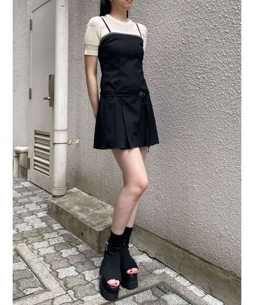MURUA(ムルーア)の「ボックスプリーツキャミワンピース 夏服(ワンピース・レディース・ブラック/グレー・2/1)」の3枚目の写真