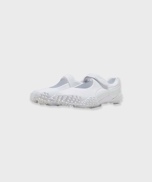 PUMA(プーマ)の「PUMA/ MOSTRO FEY LTH / 403191 01,403191 02 PUMA/ MOSTRO FEY LTH / 403191 01,403191 02 秋服 冬服(スニーカー・レディース・ホワイト・24/23.5/23/25/24.5)」の1枚目の写真