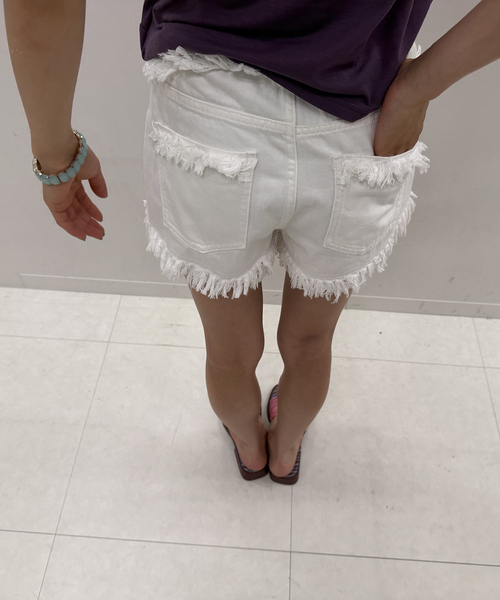 Oriens JOURNAL STANDARD(オリエンス ジャーナルスタンダード)の「フリンジショートパンツ(デニムパンツ・レディース・ホワイト/ブルー・36/38)」の16枚目の写真