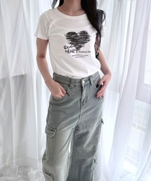 モノクロハートデザインプリントショート丈半袖Tシャツ