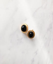 マットオーバルビジューピアス