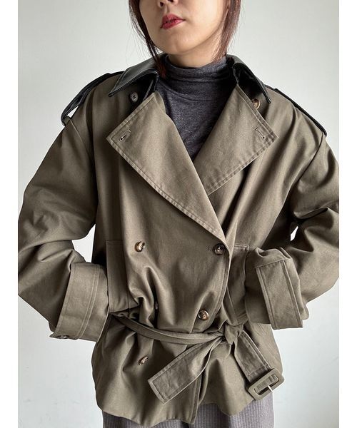Henon.（ヘノン）の「ショートトレンチコート（トレンチコート・レディース・ベージュ/カーキ・F）」の5枚目の写真