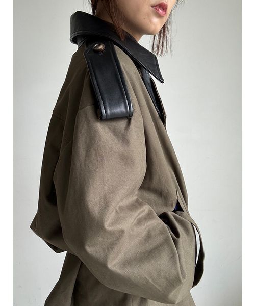 Henon.（ヘノン）の「ショートトレンチコート（トレンチコート・レディース・ベージュ/カーキ・F）」の6枚目の写真