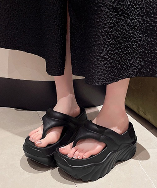 Miniministore(ミニミニストア)の「厚底トングサンダルレディース軽量美脚夏靴(サンダル・レディース・ベージュ/ブラック/ホワイト・L/S/M)」の4枚目の写真