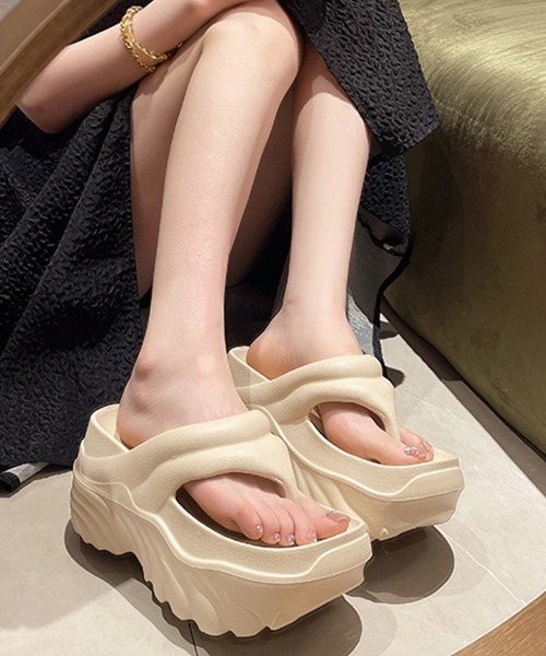 Miniministore(ミニミニストア)の「厚底トングサンダルレディース軽量美脚夏靴(サンダル・レディース・ベージュ/ブラック/ホワイト・L/S/M)」の12枚目の写真