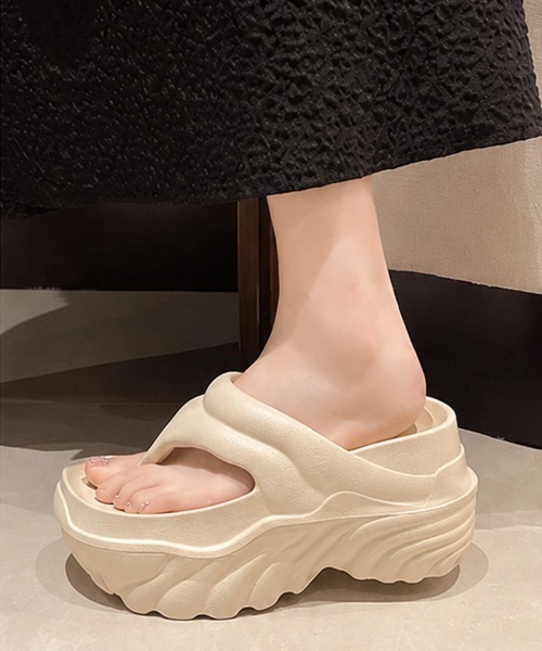 Miniministore(ミニミニストア)の「厚底トングサンダルレディース軽量美脚夏靴(サンダル・レディース・ベージュ/ブラック/ホワイト・L/S/M)」の15枚目の写真