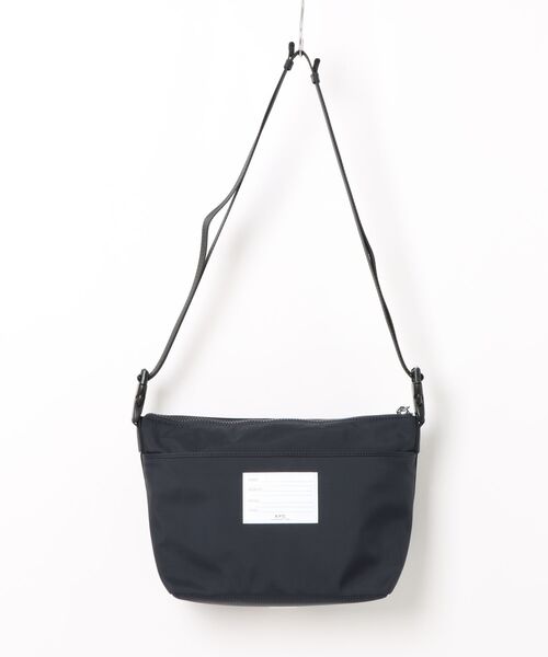 A.P.C.（アーペーセー）の「BESACE TREK（ボディバッグ/ウエストポーチ・メンズ・ダークネイビー・ONESIZE）」の2枚目の写真