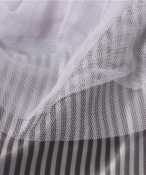 IEDIT（イディット）の「【スカート丈が選べる】ミルブロウズ　透け感のニュアンスを楽しむストライプ×チュールのリバーシブルスカート　 　（スカート・レディース・ベージュ系その他/グレー系その他/ネイビー・MEDIUM/NS/LARGE/SMALL/XX-LARGE/X-LARGE/NM）」の7枚目の写真