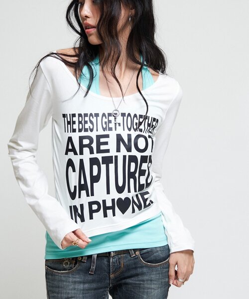 WHO'S WHO gallery(フーズフーギャラリー)の「【WEB限定】メッセージL/Sトップス(Tシャツ/カットソー・レディース・ブラック/ミント/オフホワイト/パープル/ブラウン・FREE)」の2枚目の写真