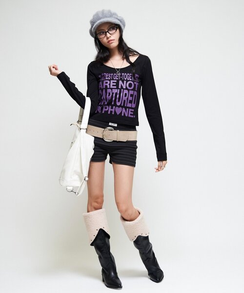 WHO'S WHO gallery(フーズフーギャラリー)の「【WEB限定】メッセージL/Sトップス(Tシャツ/カットソー・レディース・ブラック/ミント/オフホワイト/パープル/ブラウン・FREE)」の10枚目の写真