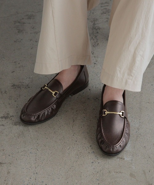 LOWRYS FARM(ローリーズファーム)の「モカシンビットローファー 1064725(ローファー・レディース・ブラウン/ブラック・MEDIUM/LARGE)」の2枚目の写真