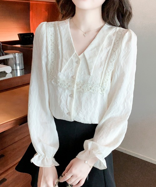LUCPY（ラクピー）の「レースセーラーカラーブラウス（シャツ/ブラウス・レディース・ホワイト・SMALL/MEDIUM/LARGE/X-LARGE）」の2枚目の写真