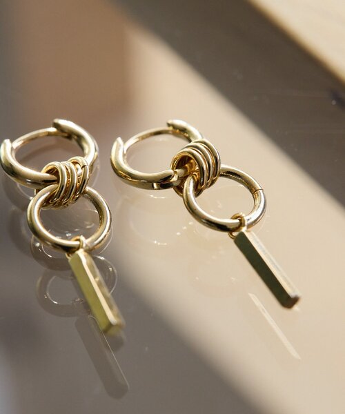 ear PAPILLONNER(イアパピヨネ)の「2WAYバー付ダブルフープピアス(ピアス(両耳用)・レディース・シルバー/ゴールド・FREE)」の12枚目の写真
