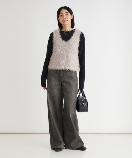 HONEYSUCKLE ROSE(ハニーサックルローズ)の「シャギーヤーン2WAYビスチェ(ベスト・レディース・ボルドー/アイボリー/ブラック・04/05)」の7枚目の写真