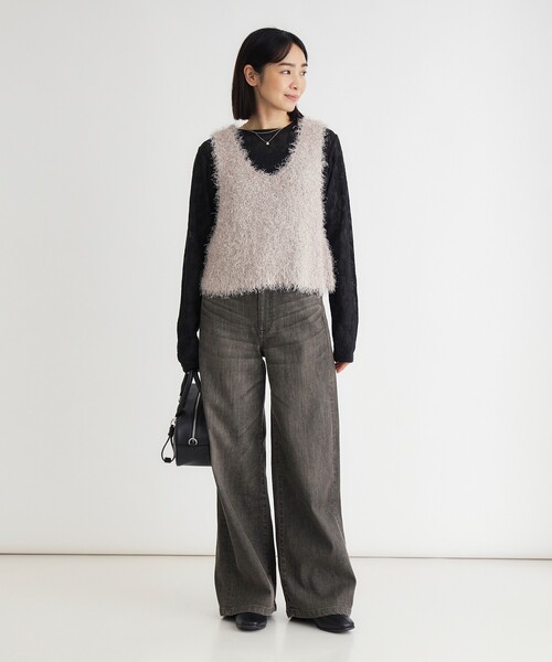 HONEYSUCKLE ROSE(ハニーサックルローズ)の「シャギーヤーン2WAYビスチェ(ベスト・レディース・ボルドー/アイボリー/ブラック・04/05)」の8枚目の写真