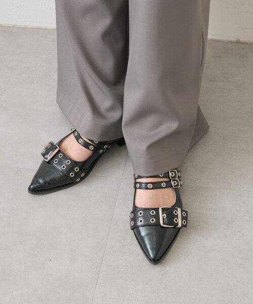 w closet(ダブルクローゼット)の「ポインテッドトゥパンプス(パンプス・レディース・レッド/シルバー/ブラック・MEDIUM/LARGE)」の2枚目の写真