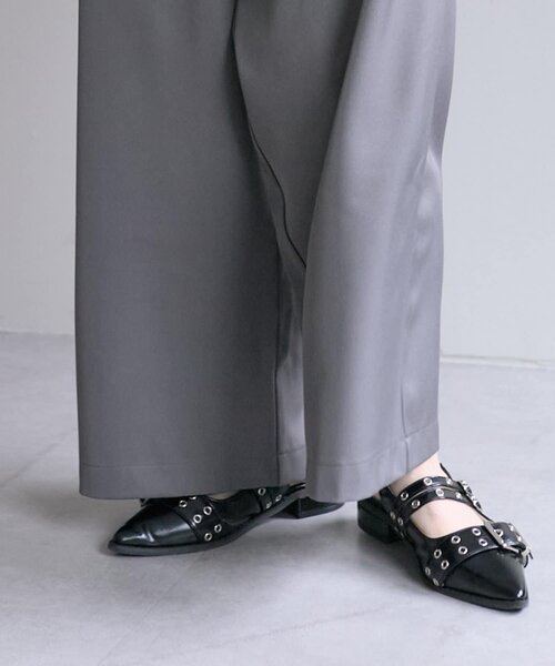 w closet(ダブルクローゼット)の「ポインテッドトゥパンプス(パンプス・レディース・レッド/シルバー/ブラック・MEDIUM/LARGE)」の4枚目の写真