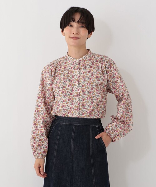 Afternoon Tea(アフタヌーンティー)の「【Afternoon Tea別注】バンドカラーブラウス/リバティプリント(シャツ/ブラウス・レディース・ブルー/レッド/アイボリー・MEDIUM)」の3枚目の写真