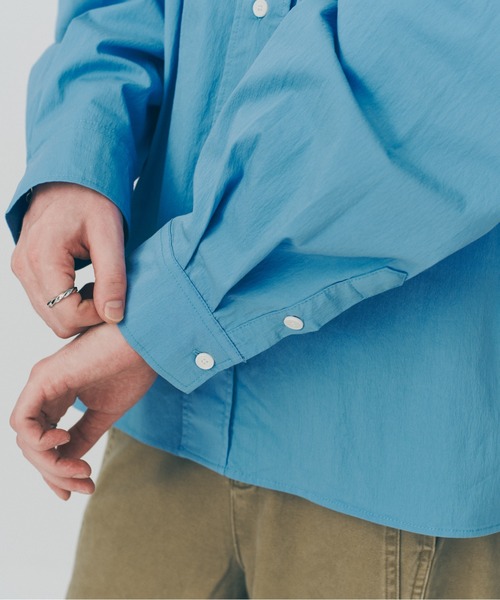 MAISON CLUB(メゾンクラブ)の「【MAISON CLUB】High Density Band Collar Over Shirt / ハイデンシティバンドカラーオーバーシャツ SNF(シャツ/ブラウス・メンズ・サックスブルー・M/L)」の10枚目の写真