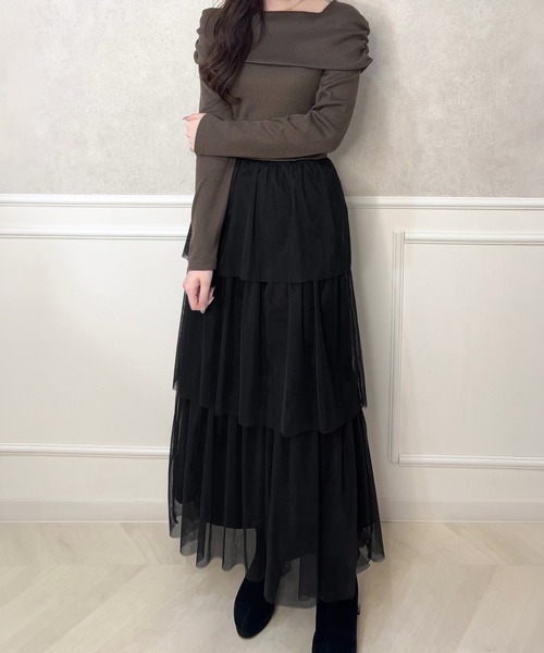 junoah(ジュノア)の「オフショル風チュールドッキングワンピース(ワンピース・レディース・ブラウン/ブラック/ダークブラウン・LARGE/MEDIUM/SMALL)」の2枚目の写真