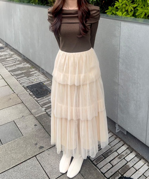 junoah(ジュノア)の「オフショル風チュールドッキングワンピース(ワンピース・レディース・ブラウン/ブラック/ダークブラウン・LARGE/MEDIUM/SMALL)」の10枚目の写真