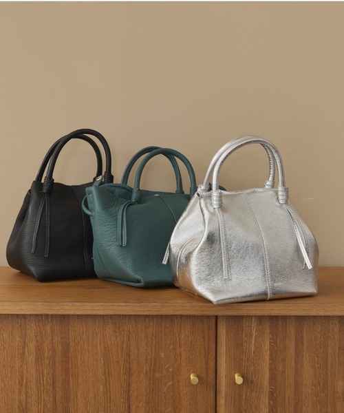 Doux archives(ドゥアルシーヴ)の「BEAURE boat shape ショルダー Bag(ショルダーバッグ・レディース・ブラック/グリーン系その他/シルバー・FREE)」の4枚目の写真
