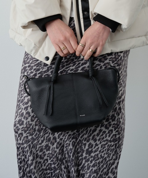 Doux archives(ドゥアルシーヴ)の「BEAURE boat shape ショルダー Bag(ショルダーバッグ・レディース・ブラック/グリーン系その他/シルバー・FREE)」の9枚目の写真