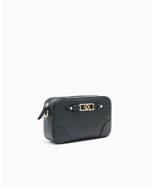 ARMANI EXCHANGE(アルマーニエクスチェンジ)の「【A|X アルマーニ エクスチェンジ】<ZOZO限定>AXロゴプレート ミニショルダーバッグ(ショルダーバッグ・レディース・ブラック/レッド・FREE)」の3枚目の写真