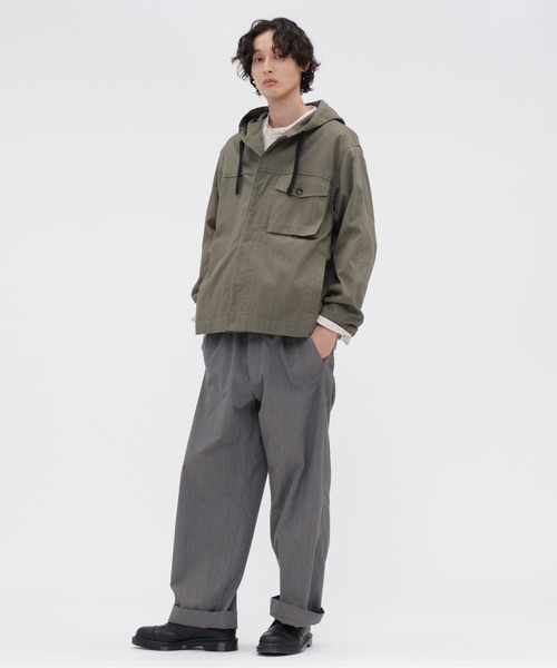 MHL.(エムエイチエル)の「UTILITY COTTON NYLON TWILL(ブルゾン・メンズ・カーキ/グレー・SMALL/LARGE/MEDIUM)」の8枚目の写真