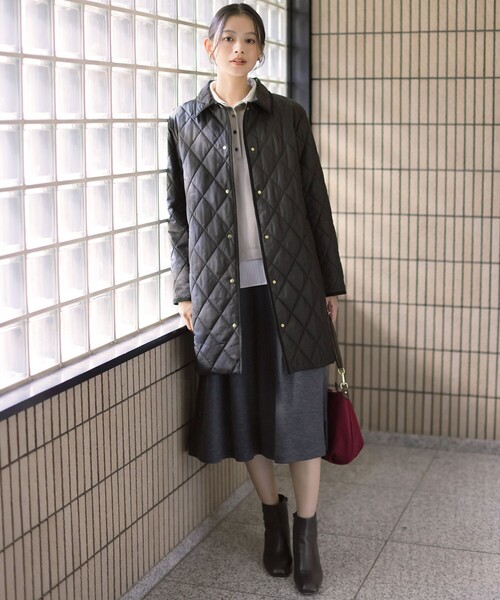 J.PRESS(ジェイプレス)の「【シーンレスに活躍】ウールスムース フレア スカート(スカート・レディース・ベージュ系/ピーコックグリーン系/ネイビー系/ライトグレー系・T13/T15/T17)」の6枚目の写真