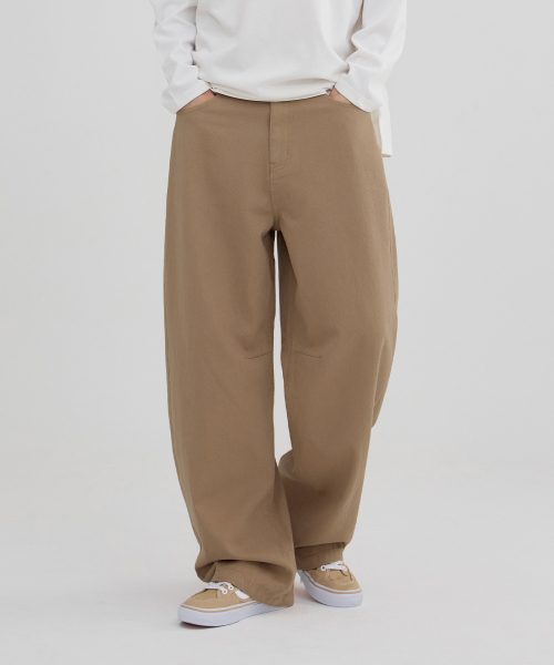 ACSHI(アクシ)の「コットンツイル 膝切り替え カーブドパンツ(ベージュ) MJUA174(その他パンツ・メンズ・ベージュ・MEDIUM/LARGE/X-LARGE/XX-LARGE)」の1枚目の写真
