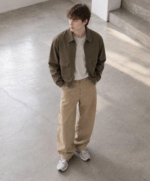 ACSHI(アクシ)の「コットンツイル 膝切り替え カーブドパンツ(ベージュ) MJUA174(その他パンツ・メンズ・ベージュ・MEDIUM/LARGE/X-LARGE/XX-LARGE)」の6枚目の写真