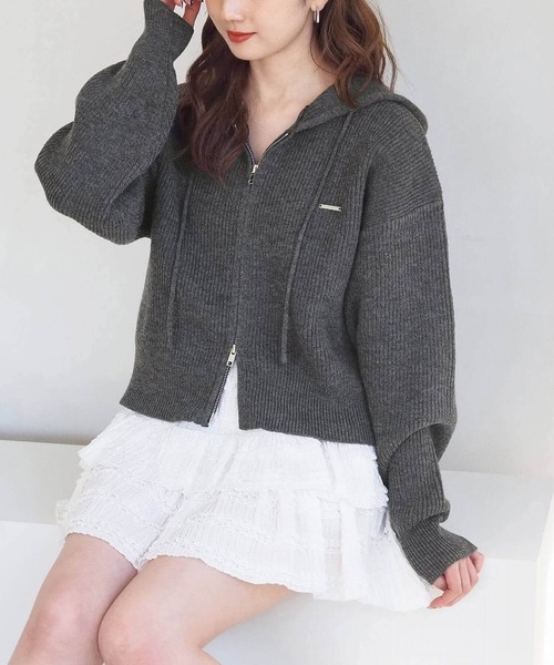 tiptop(ティップトップ)の「【ZOZO限定アイテム】プレート付きダブルジップニットパーカー(パーカー・レディース・チャコールグレー/グレー/アイボリー・FREE)」の3枚目の写真