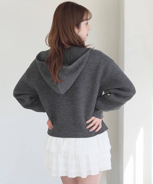tiptop(ティップトップ)の「【ZOZO限定アイテム】プレート付きダブルジップニットパーカー(パーカー・レディース・チャコールグレー/グレー/アイボリー・FREE)」の22枚目の写真