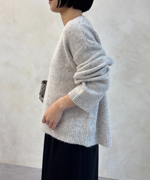 Jena espace merveilleux(ジェナ エスパスメルヴェイユ)の「ウール混Vネックニット(ニット/セーター・レディース・ベージュ/ブラック/イエロー・FREE)」の21枚目の写真
