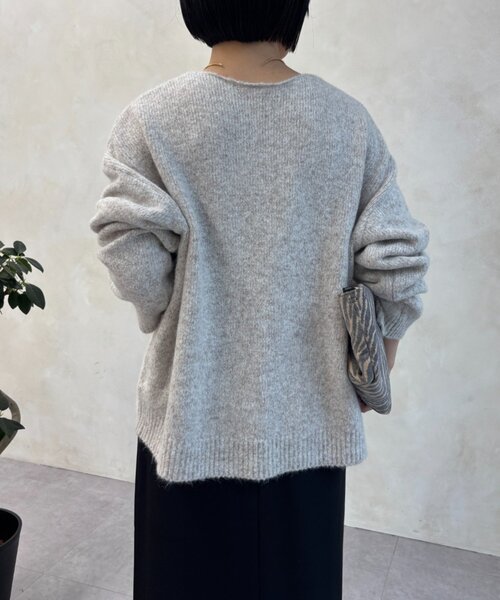 Jena espace merveilleux(ジェナ エスパスメルヴェイユ)の「ウール混Vネックニット(ニット/セーター・レディース・ベージュ/ブラック/イエロー・FREE)」の20枚目の写真