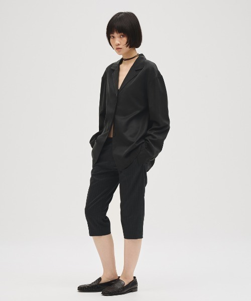 TODAYFUL(トゥデイフル)の「Satin Shirts Jacket(テーラードジャケット・レディース・ブラック/キナリ・36inch/38inch)」の18枚目の写真