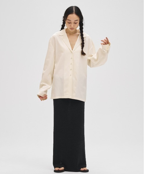 TODAYFUL(トゥデイフル)の「Satin Shirts Jacket(テーラードジャケット・レディース・ブラック/キナリ・36inch/38inch)」の15枚目の写真