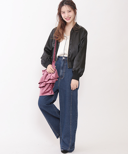 one after another NICE CLAUP（ワンアフターアナザーナイスクラップ）の「ベロアフリルバッグ（ショルダーバッグ・レディース・グレー/ブラック/ライトベージュ/ライトグレー/ピンク・FREE）」の15枚目の写真